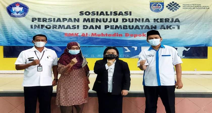 Sosialisasi Persiapan Menuju Dunia Kerja dan Pembuatan AK-1