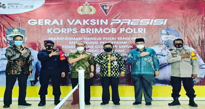 Program Vaksinasi Covid-19 Bagi Pelajar Dan Masyarakat di Lingkungan SMK Al-Muhtadin Depok
